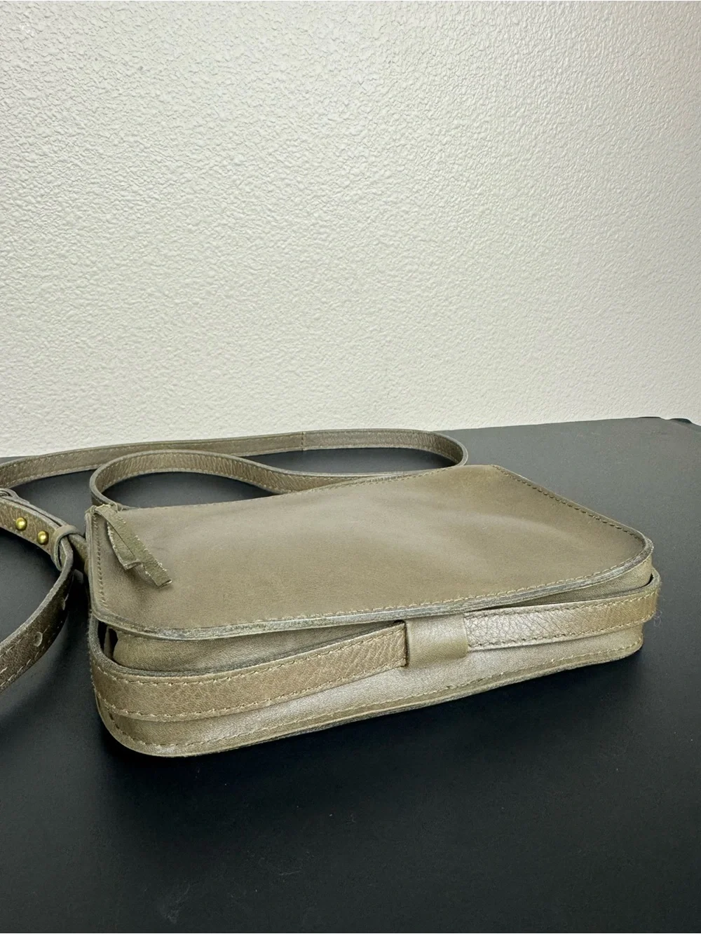 Madewell Genuine Leather Crossbody Bag in Olive Brown A